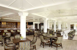 Hawaii - Kauai - Kapa'a - Kauai Beach Resort - Restaurant Shutters Lounge