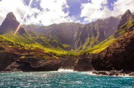 Hawaii - Kauai - Croisière dîner le long de la Na Pali Coast © Shutterstock, Ingus Kruklitis