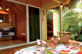 Iles Cook - Rarotonga - The Rarotongan Beach Resort - Honeymoon Bungalow