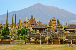 Indonésie - Bali - Le Temple de Besakih © Cesc Assawin – Shutterstock