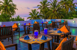 Maldives - Boutique Beach Dhigurah - Restaurant Terrasse