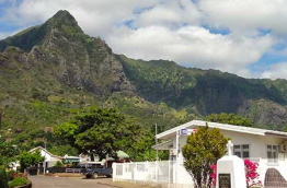 Polynésie Française - Îles Marquises - Hiva Oa - Visite du Village de Atuona, Centre Gauguin et Espace Brel