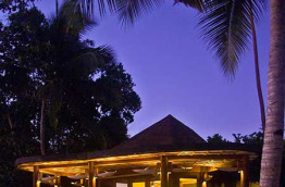 Samoa - Upolu - Coconut Beach Club Resort & Spa - Beach Fale