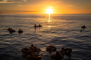 Fidji - Yasawa Wanderer - Tubing au coucher de soleil