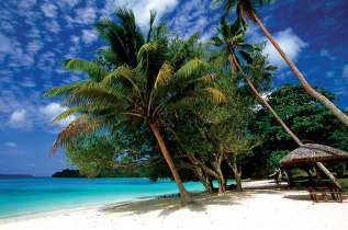 Vanuatu - Espiritu Santo - Champagne Beach & Trou bleu Nanda © David Kirkland