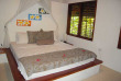 Vanuatu - Efate - Breakas Beach Resort - Fare