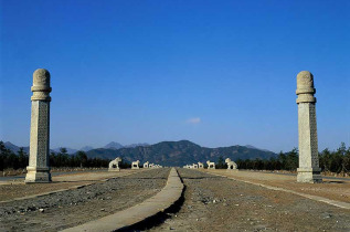 Chine - Xian - Tombeau de Qianling © CNTA