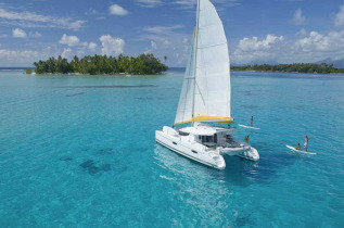 Nager avec les baleines de Polynésie avec Valérie Valton de Dolphinesse © Tahiti Tourisme