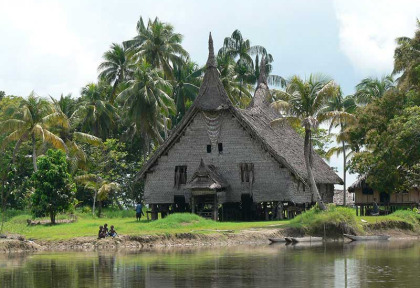 Papouasie-Nouvelle-Guinée - Karawari Lodge © Trans Niugini Tours