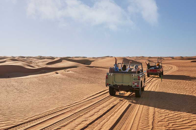 Émirats Arabes Unis - Dubai - Matinée dans le désert de Dubai © DTCM