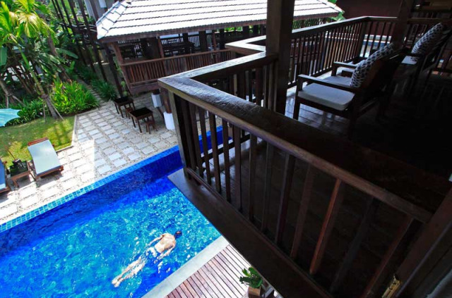 Thailande - Chiang Mai -  Banthai Village - Vue sur la piscine depuis la Banthai Suite